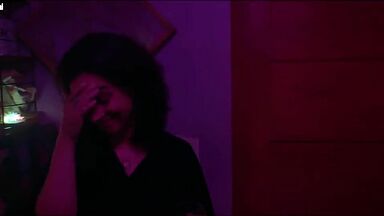 Mariana Di Girolamo and Paola Giannin hot lesbian scenes, Ema