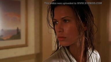 Rhona Mitra rape in Hollow Man