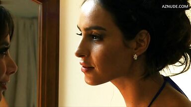 Fernanda Urrejola give herself to a couple