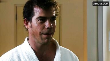 Fernanda Urrejola give herself to a couple