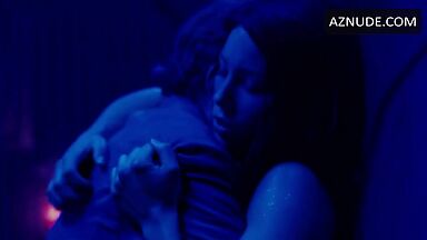 Recieving a lapdance from Jessica Biel