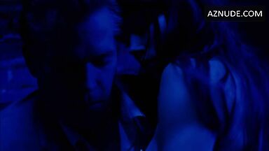 Recieving a lapdance from Jessica Biel