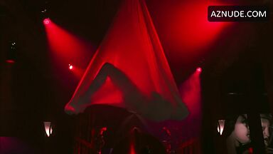 Ray Liotta watching hot stripper's dance