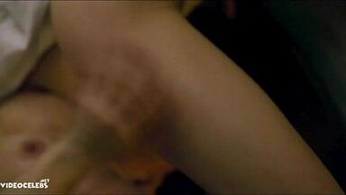 Kate Winslet and Saoirse Ronan hot lesbic scene