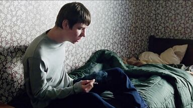 Lara Belmont sex scenes and nakedness in The War Zone