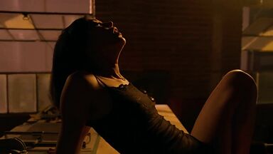 Mishel Prada and Michelle Badillo lesbians in Vida