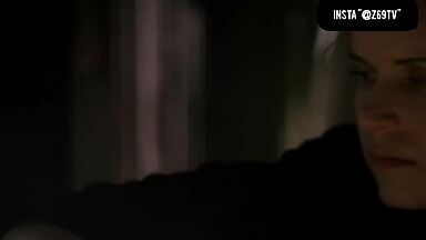 Kissing while bathing girls