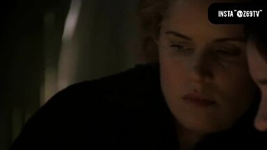 Kissing while bathing girls