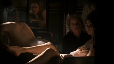 Kissing while bathing girls