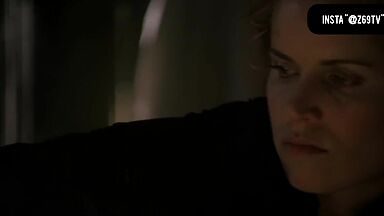 Kissing while bathing girls