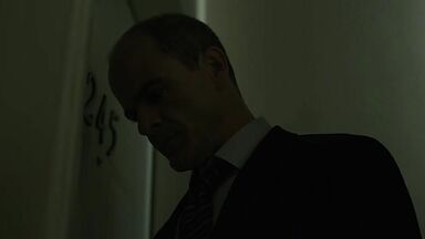 Rachel Brosnahan lesbic encounter in House of Cards