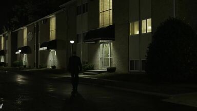 Rachel Brosnahan lesbic encounter in House of Cards