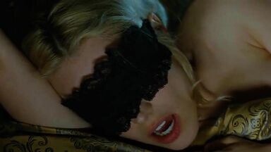 Rachel McAdams and Noomi Rapace hot lesbic scenes in Passion