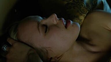 Rachel McAdams and Noomi Rapace hot lesbic scenes in Passion