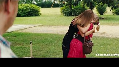 Reese Witherspoon gropped by Sofía Vergara