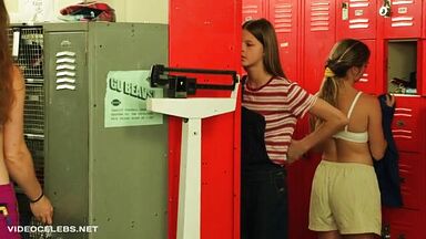 Teen Sydney Sweeney being sexy