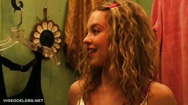 Teen Sydney Sweeney being sexy