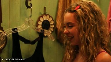 Teen Sydney Sweeney being sexy