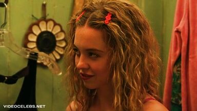 Teen Sydney Sweeney being sexy
