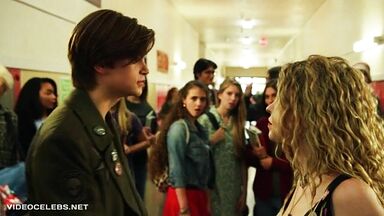 Teen Sydney Sweeney being sexy