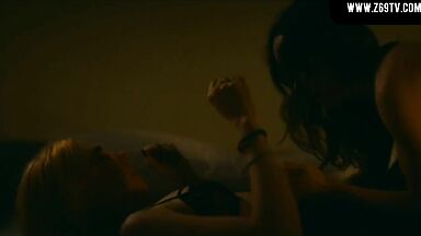 Ellen Page and Zosia Mamet hot lesbic sex