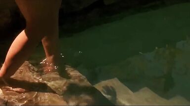 Teen Liv Tyler doing sexy things