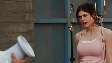 Alexandra Daddario sexy in New Girl