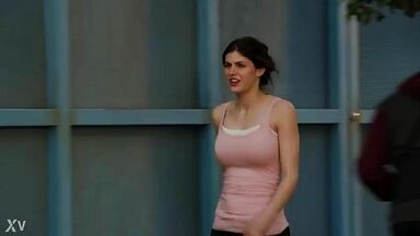 Alexandra Daddario sexy in New Girl