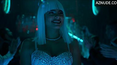 Yany Prado blowjob in Sky Rojo