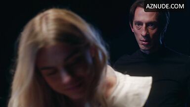 Fucking the blonde girl on the desk