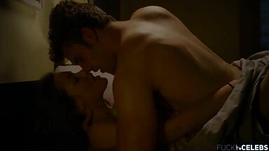 Wrong Turn 5 hottest scenes!