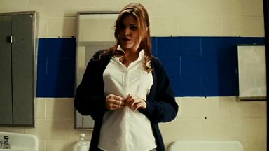Blowing the lucky guy in school's bathroom