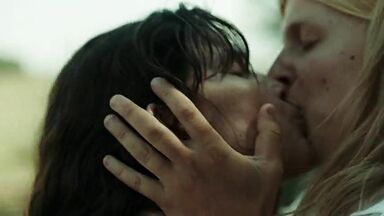 Making up among girls