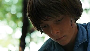 Making up among girls