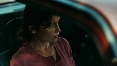 Making up among girls