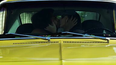 Mariana Nunes and Mari Peixoto lesbic sex in Blaxploitation: A Rainha Negra