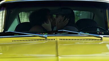 Mariana Nunes and Mari Peixoto lesbic sex in Blaxploitation: A Rainha Negra