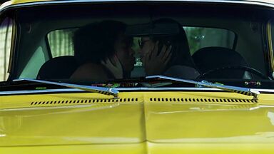 Mariana Nunes and Mari Peixoto lesbic sex in Blaxploitation: A Rainha Negra