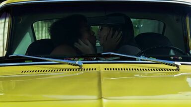 Mariana Nunes and Mari Peixoto lesbic sex in Blaxploitation: A Rainha Negra