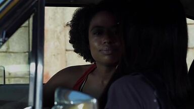 Mariana Nunes and Mari Peixoto lesbic sex in Blaxploitation: A Rainha Negra