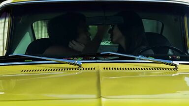 Mariana Nunes and Mari Peixoto lesbic sex in Blaxploitation: A Rainha Negra