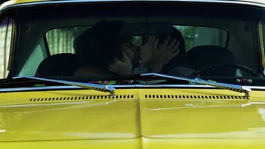 Mariana Nunes and Mari Peixoto lesbic sex in Blaxploitation: A Rainha Negra