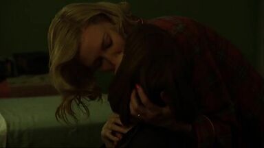 Rooney Mara and Cate Blanchett lesbic scene Carol (2015)