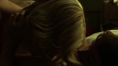 Rooney Mara and Cate Blanchett lesbic scene Carol (2015)