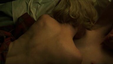 Rooney Mara and Cate Blanchett lesbic scene Carol (2015)