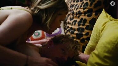 MILF explores her sexuality