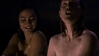 Julianne Moore and Alice Braga naked in Blindness