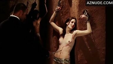 Marie Espinosa torture in Gradiva (C'Est Gradiva Qui Vous Appelle)