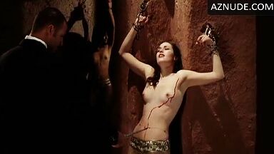 Marie Espinosa torture in Gradiva (C'Est Gradiva Qui Vous Appelle)