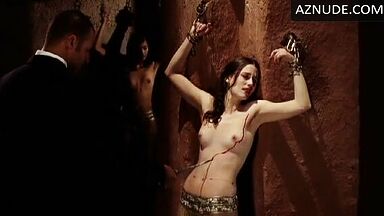 Marie Espinosa torture in Gradiva (C'Est Gradiva Qui Vous Appelle)